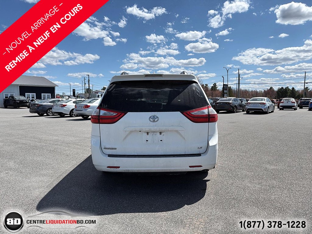 Toyota Sienna LE 2019 à Granby, Québec - 9 - w1024h768px