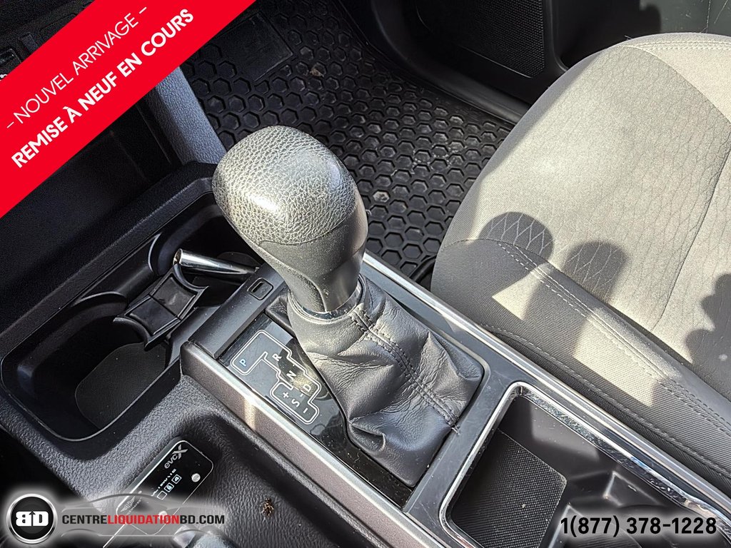 2017 Toyota Tacoma SR5 in Granby, Quebec - 18 - w1024h768px