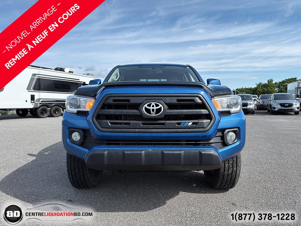2017 Toyota Tacoma SR5 in Granby, Quebec - 2 - w1024h768px