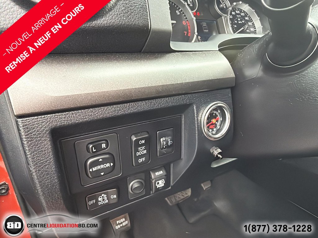 Toyota Tundra SR5 Plus 2017 à Granby, Québec - 14 - w1024h768px