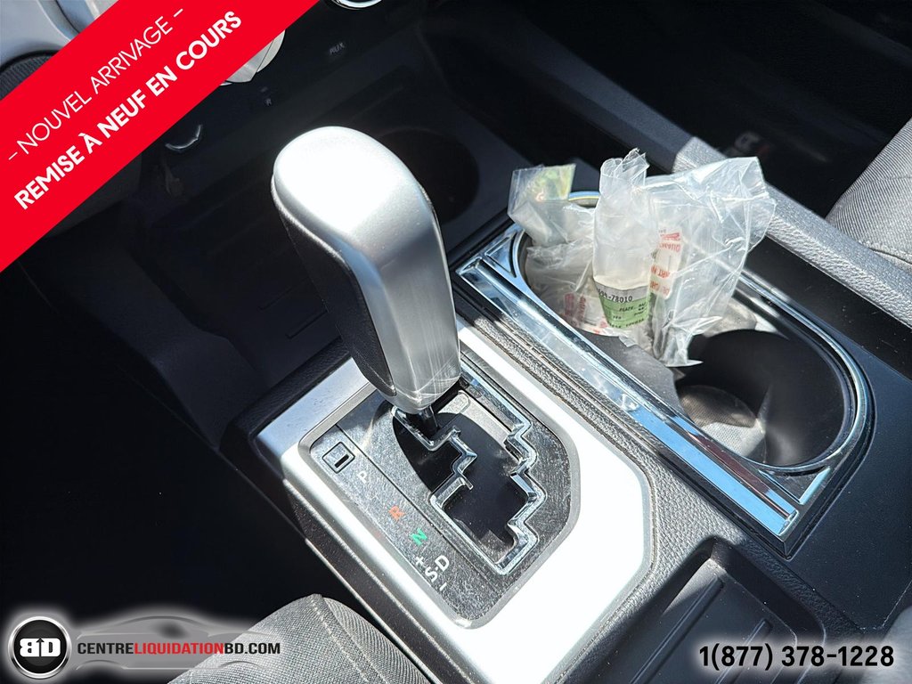 2018 Toyota Tundra SR5 Plus in Granby, Quebec - 18 - w1024h768px