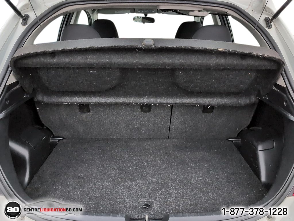 2015 Toyota Yaris LE AUTOMATIQUE in Granby, Quebec - 11 - w1024h768px