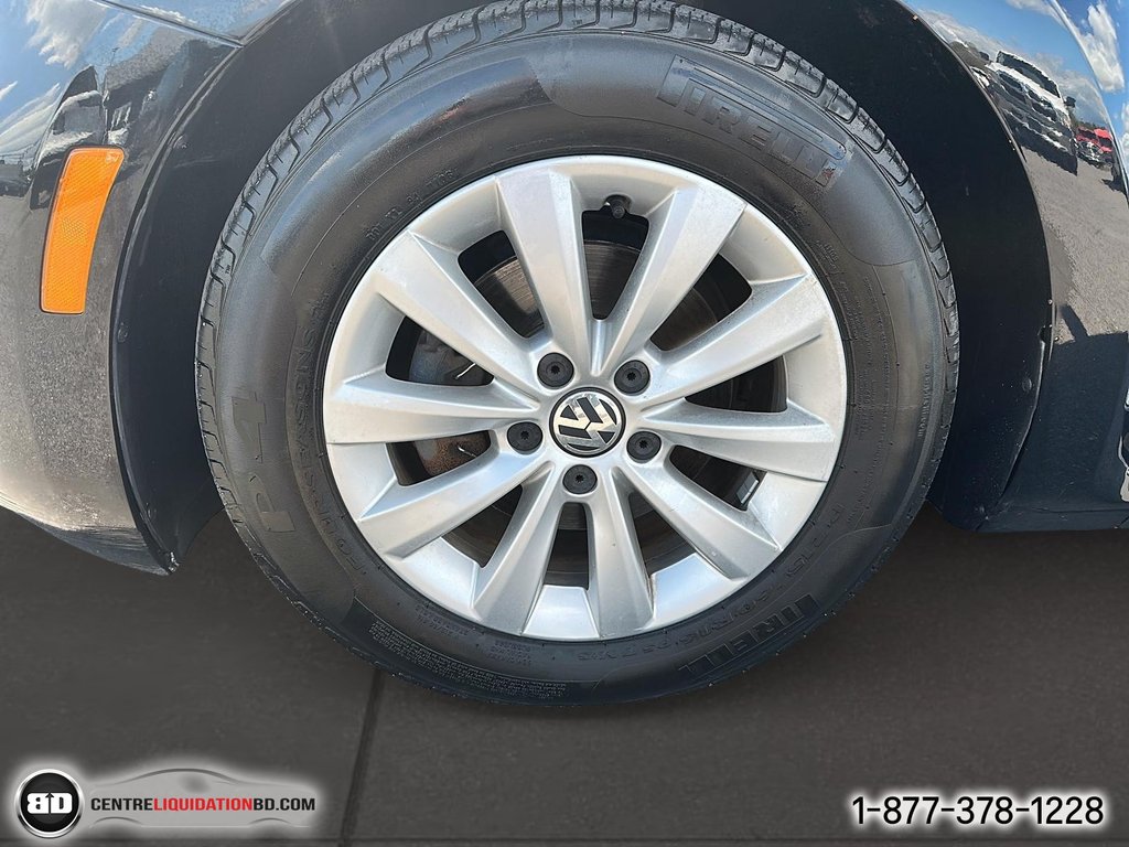 Volkswagen Beetle Convertible TRENDLINE 2017 à Granby, Québec - 9 - w1024h768px