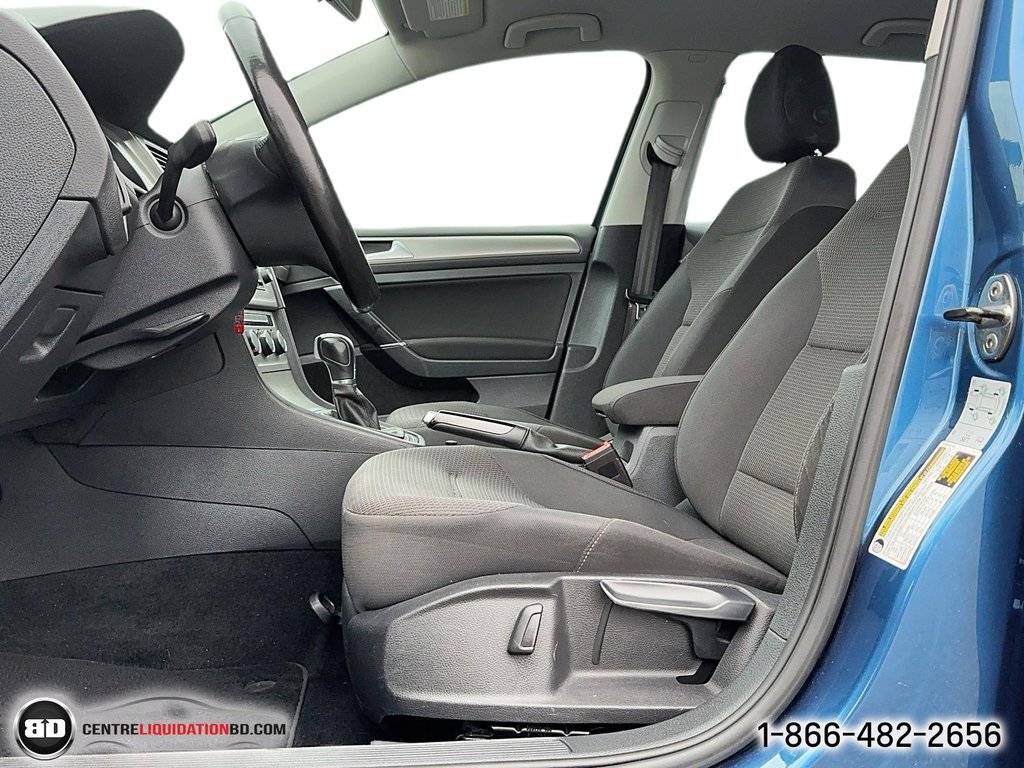 2016 Volkswagen Golf Sportwagon in Granby, Quebec - 12 - w1024h768px