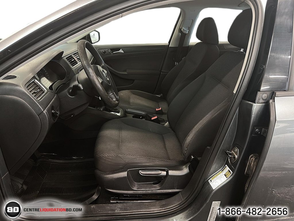 Volkswagen Jetta Sedan  2012 à Granby, Québec - 11 - w1024h768px