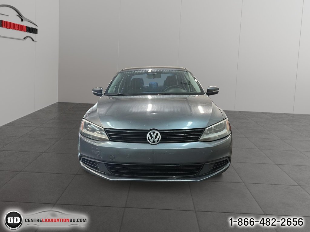 Volkswagen Jetta Sedan Trendline+ 2014 à Granby, Québec - 2 - w1024h768px