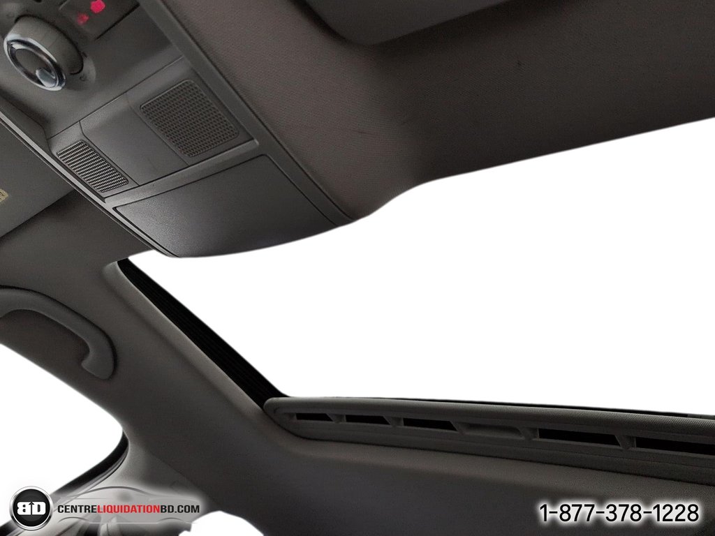 Volkswagen Jetta Sedan COMFORTLINE AUTOMATIQUE TOIT MAGS 2015 à Granby, Québec - 22 - w1024h768px