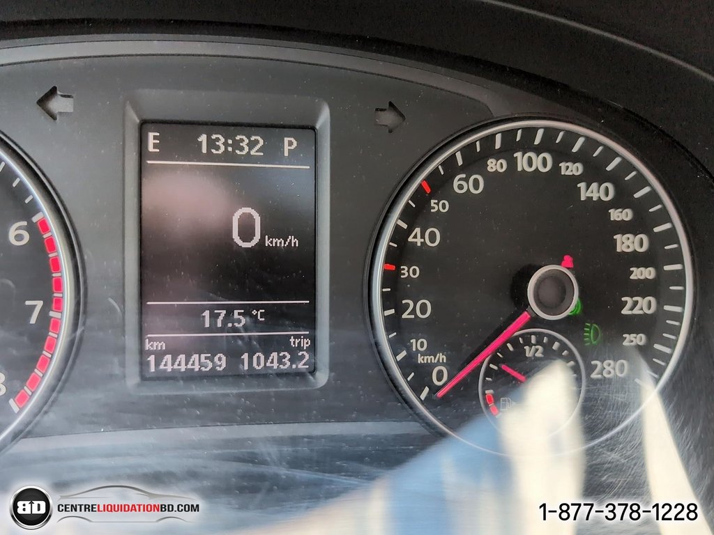 2013 Volkswagen Passat Highline in Granby, Quebec - 16 - w1024h768px