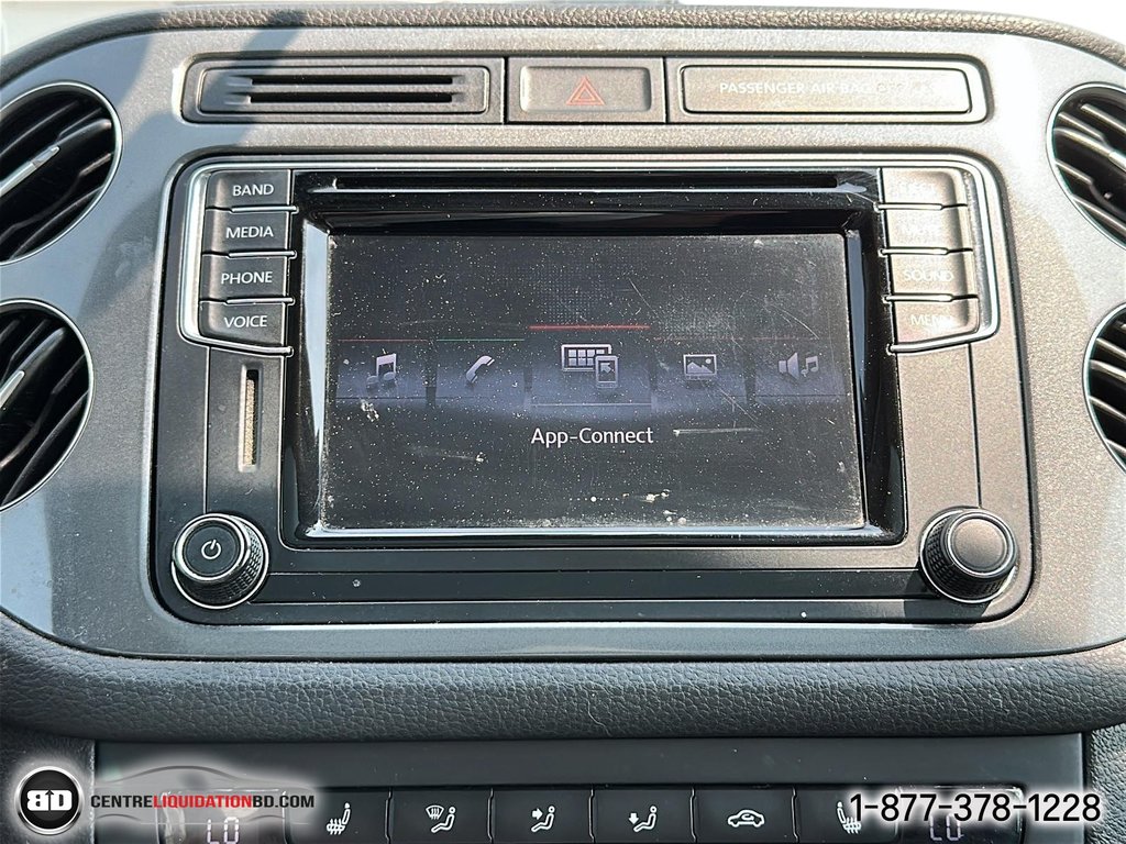Volkswagen Tiguan Wolfsburg Edition 2017 à Granby, Québec - 23 - w1024h768px