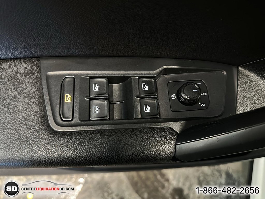 2019 Volkswagen Tiguan CONFORTLINE in Granby, Quebec - 14 - w1024h768px