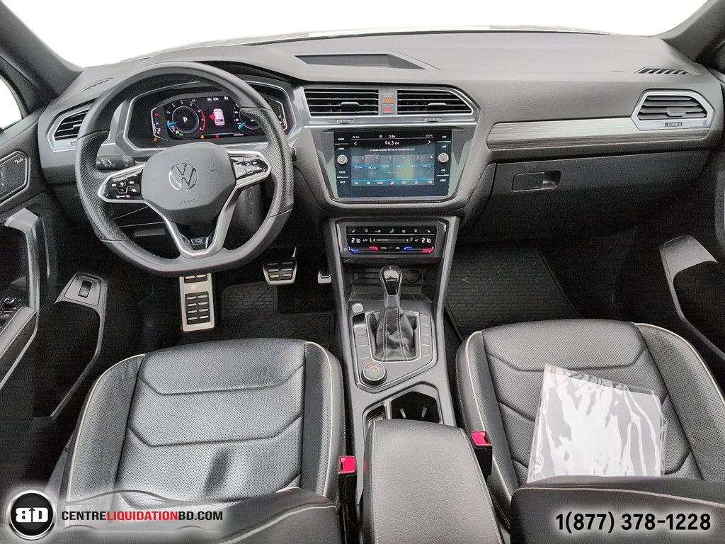 2022 Volkswagen Tiguan Highline R-Line in Granby, Quebec - 16 - w1024h768px