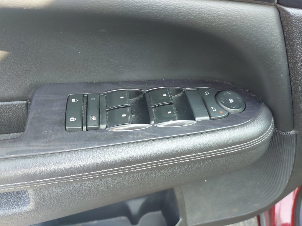 2016 Buick Enclave in Antigonish, Nova Scotia - 32 - w1024h768px