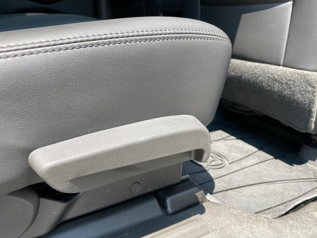 2022 Buick Enclave AVENIR | 7Pas | Roof | HtdWheel | Warranty to 2028 in Saint John, New Brunswick - 46 - w1024h768px