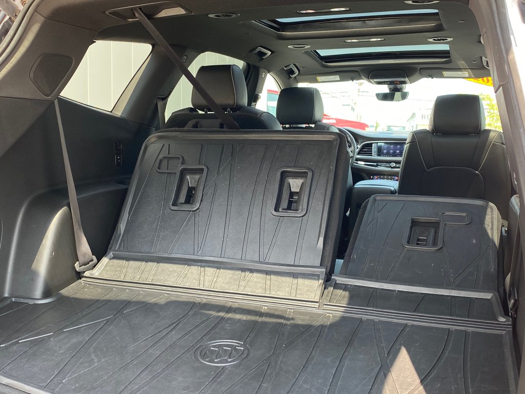 2022 Buick Enclave AVENIR | 7Pas | Roof | HtdWheel | Warranty to 2028 in Saint John, New Brunswick - 52 - w1024h768px