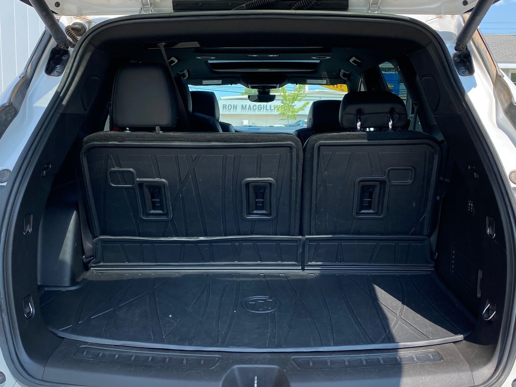 2022 Buick Enclave AVENIR | 7Pas | Roof | HtdWheel | Warranty to 2028 in Saint John, New Brunswick - 49 - w1024h768px