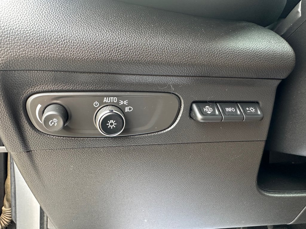 2022 Buick ENVISION AVENIR | Leather | Roof | Cam | Warranty to 2028 in Saint John, New Brunswick - 13 - w1024h768px