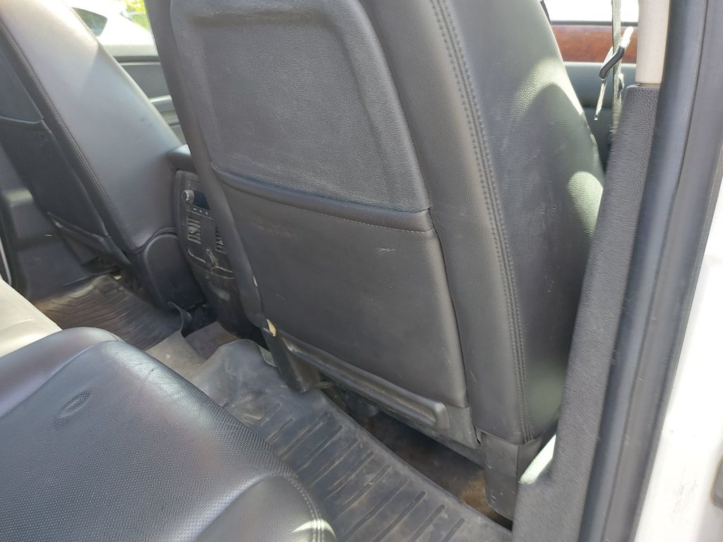 2010 Chevrolet Avalanche in Antigonish, Nova Scotia - 59 - w1024h768px