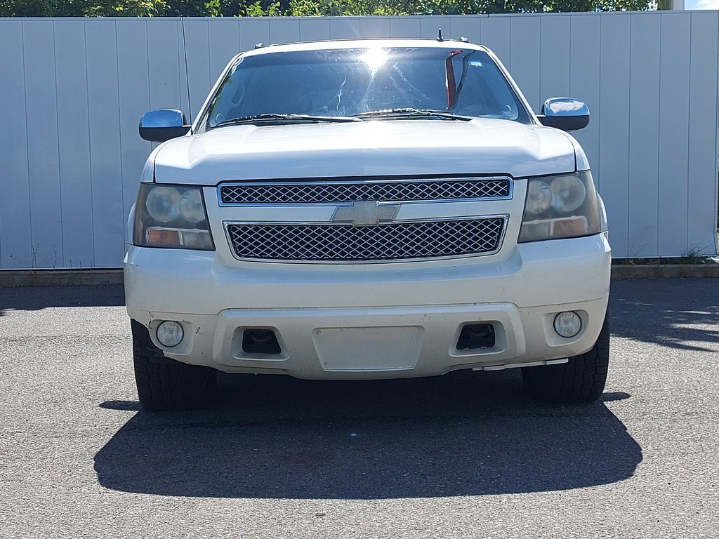 2010 Chevrolet Avalanche in Antigonish, Nova Scotia - 6 - w1024h768px
