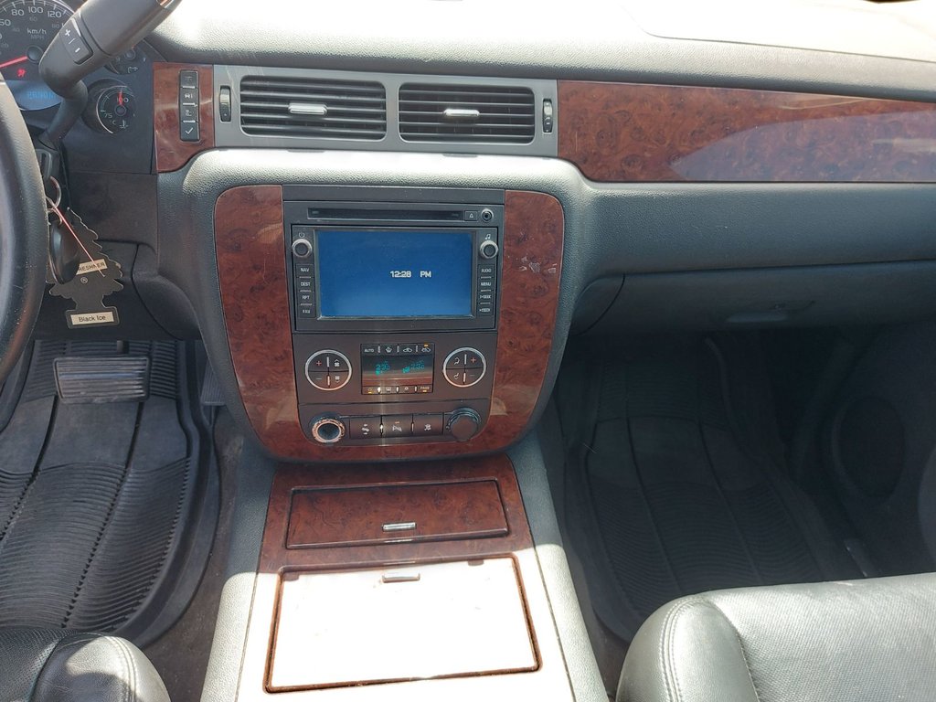 2010 Chevrolet Avalanche in Antigonish, Nova Scotia - 20 - w1024h768px