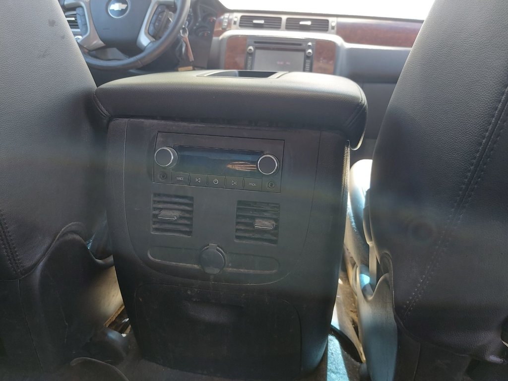2010 Chevrolet Avalanche in Antigonish, Nova Scotia - 51 - w1024h768px