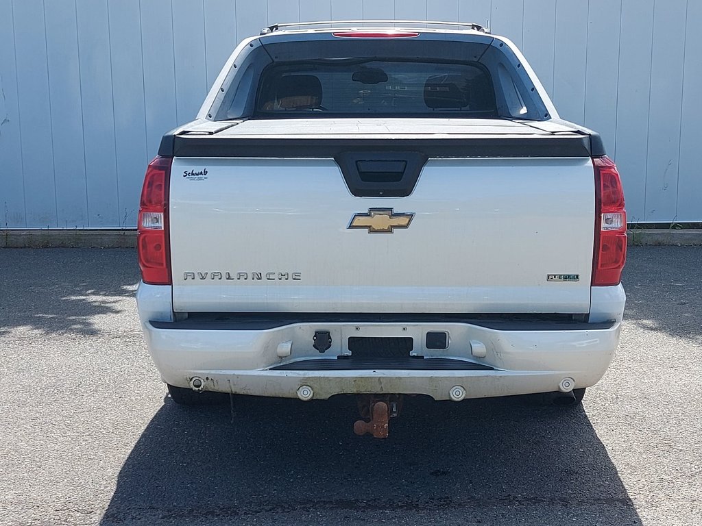 2010 Chevrolet Avalanche in Antigonish, Nova Scotia - 9 - w1024h768px
