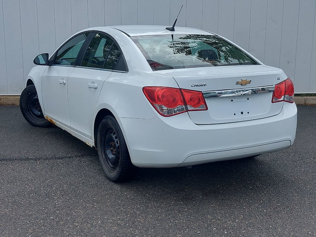 2013 Chevrolet Cruze in Antigonish, Nova Scotia - 5 - w1024h768px