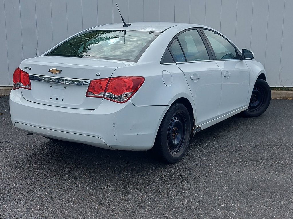 2013 Chevrolet Cruze in Antigonish, Nova Scotia - 3 - w1024h768px