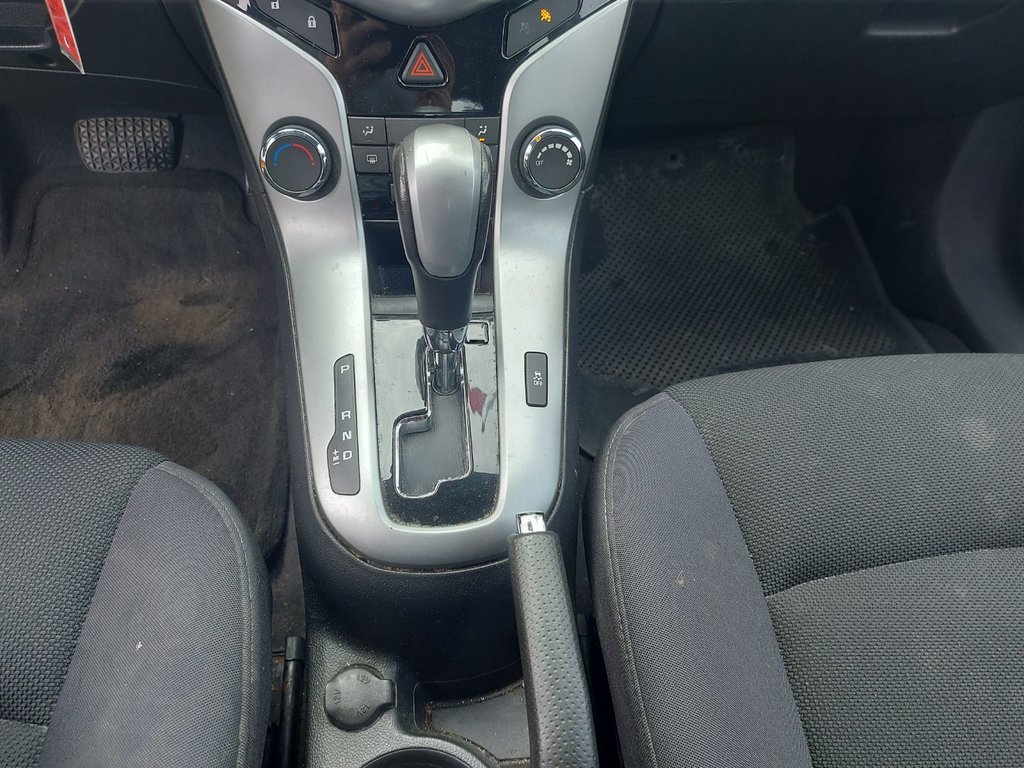 2013 Chevrolet Cruze in Antigonish, Nova Scotia - 20 - w1024h768px