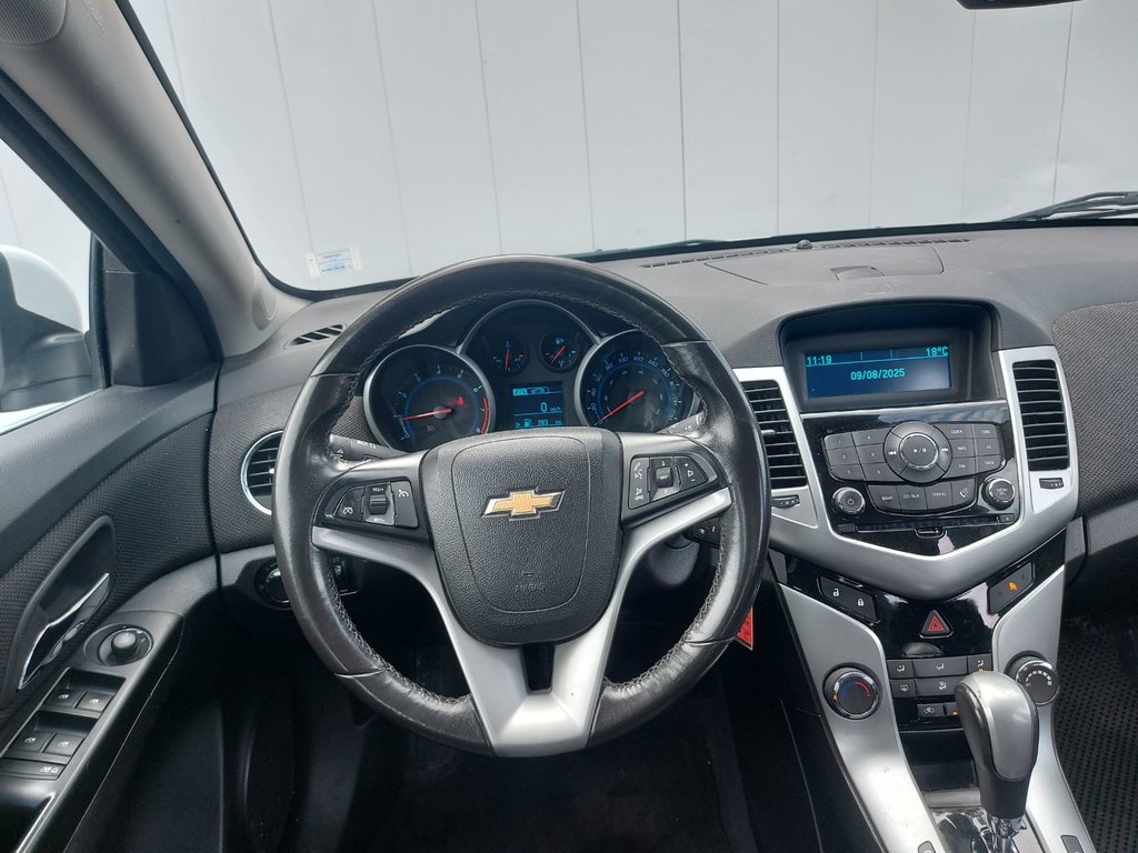 2013 Chevrolet Cruze in Antigonish, Nova Scotia - 54 - w1024h768px