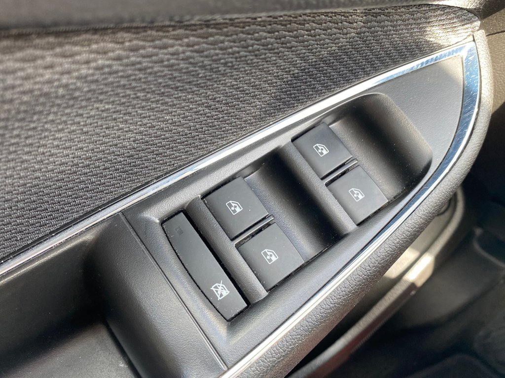 2018 Chevrolet Cruze in Antigonish, Nova Scotia - 15 - w1024h768px