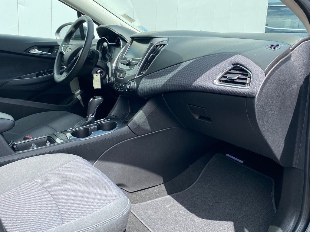 2018 Chevrolet Cruze in Antigonish, Nova Scotia - 30 - w1024h768px