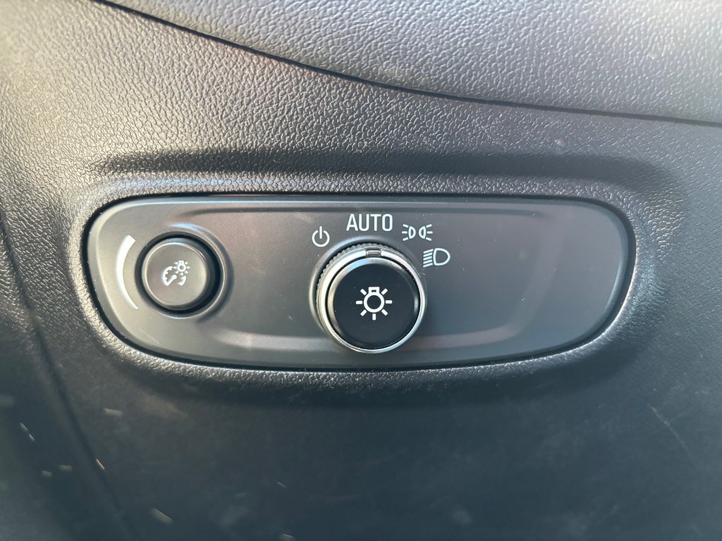 2018 Chevrolet Equinox in Antigonish, Nova Scotia - 17 - w1024h768px