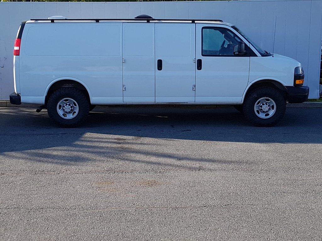 2018 Chevrolet Express 2500 in Antigonish, Nova Scotia - 2 - w1024h768px