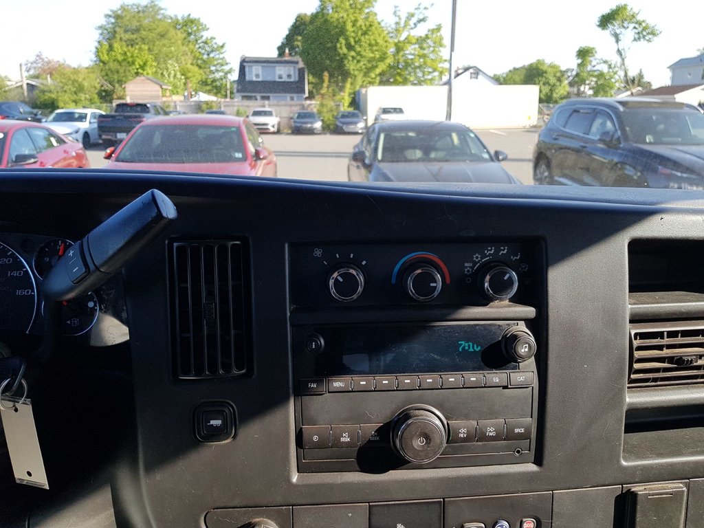 2018 Chevrolet Express 2500 in Antigonish, Nova Scotia - 19 - w1024h768px