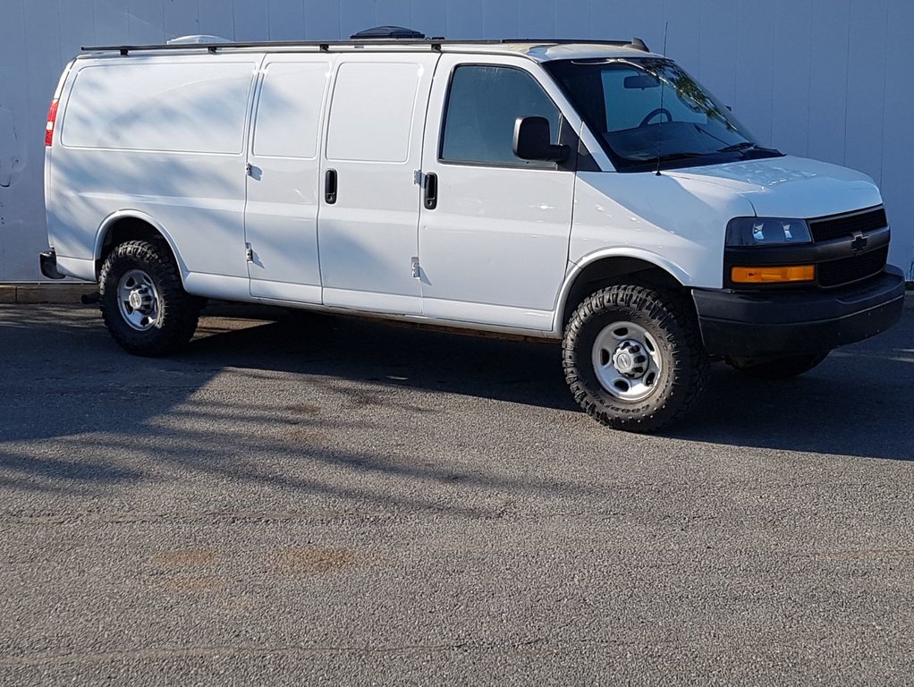 2018 Chevrolet Express 2500 in Antigonish, Nova Scotia - 1 - w1024h768px