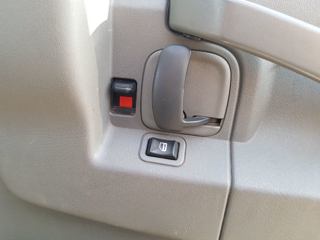 2018 Chevrolet Express 2500 in Antigonish, Nova Scotia - 42 - w1024h768px