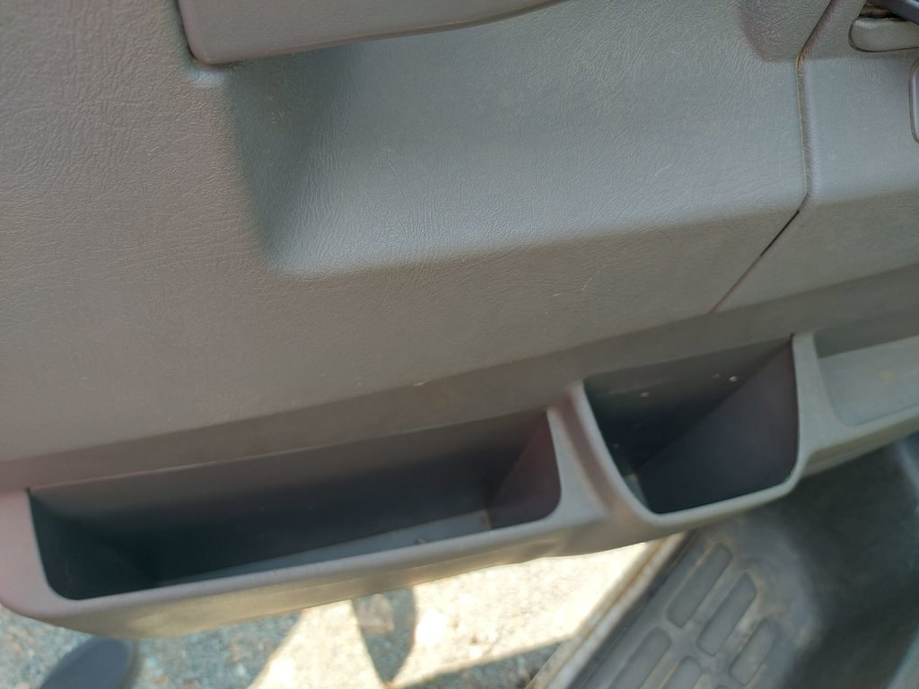 2018 Chevrolet Express 2500 in Antigonish, Nova Scotia - 50 - w1024h768px