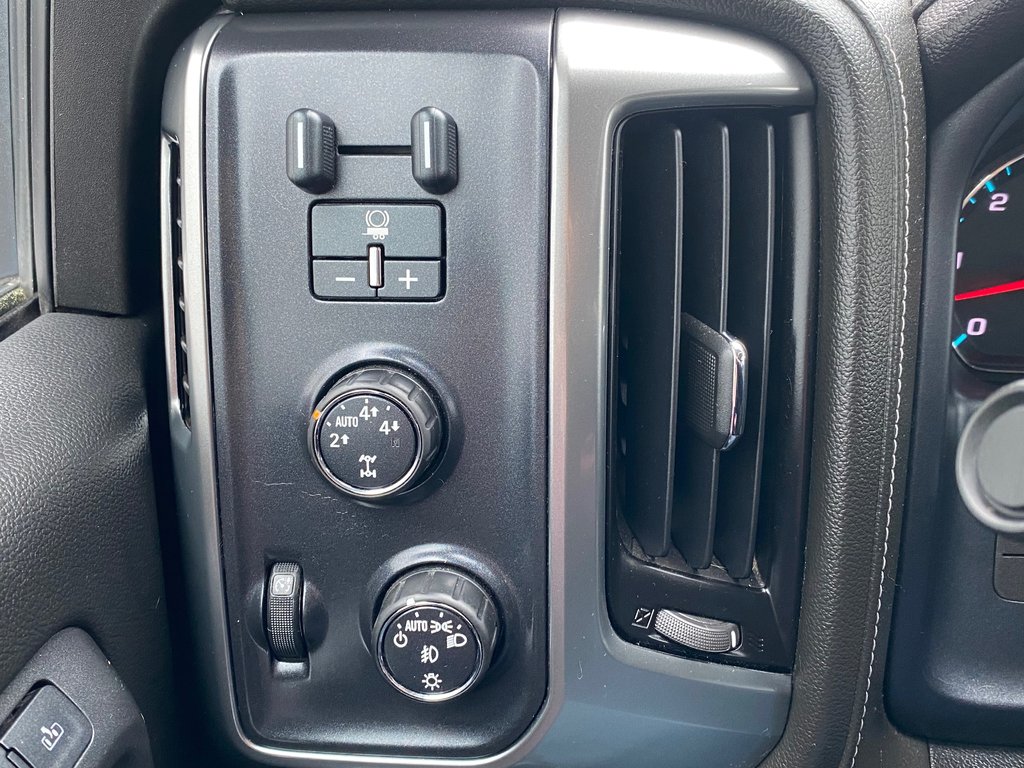 2016 Chevrolet Silverado 1500 LTZ | Leather | Cam | Keyless | Cruise in Saint John, New Brunswick - 16 - w1024h768px
