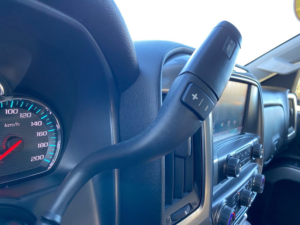 2016 Chevrolet SILVERADO 1500 in Antigonish, Nova Scotia - 17 - w1024h768px