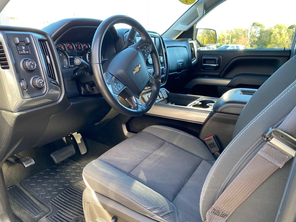 2016 Chevrolet SILVERADO 1500 in Antigonish, Nova Scotia - 11 - w1024h768px