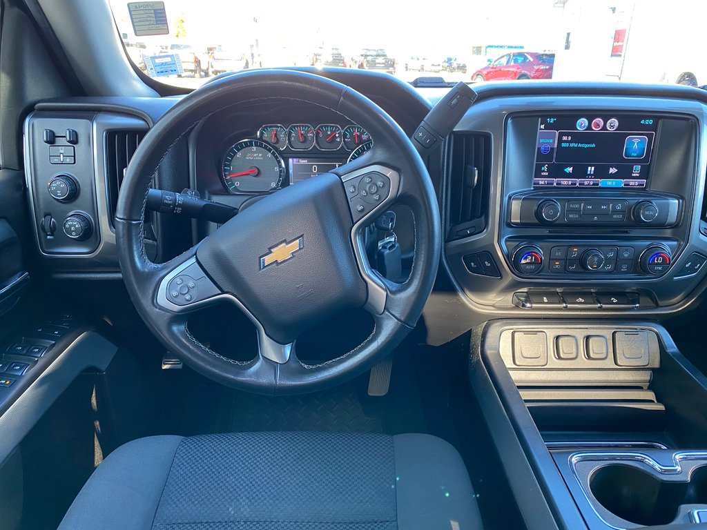 2016 Chevrolet SILVERADO 1500 in Antigonish, Nova Scotia - 12 - w1024h768px