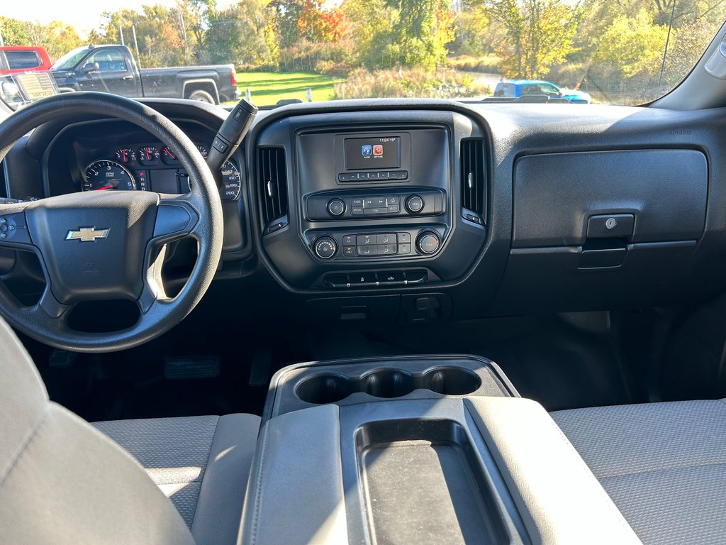 2017  Silverado 1500 Black Out Edition | Cam | USB | 20s | Bluetooth in Saint John, New Brunswick - 38 - w1024h768px