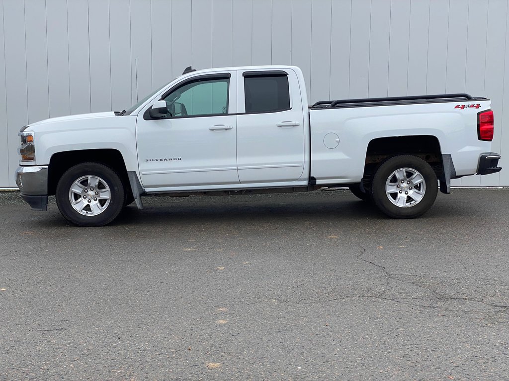 2018  Silverado 1500 LT | Cam | USB | XM | Bluetooth | Keyless | Cruise in Saint John, New Brunswick - 4 - w1024h768px