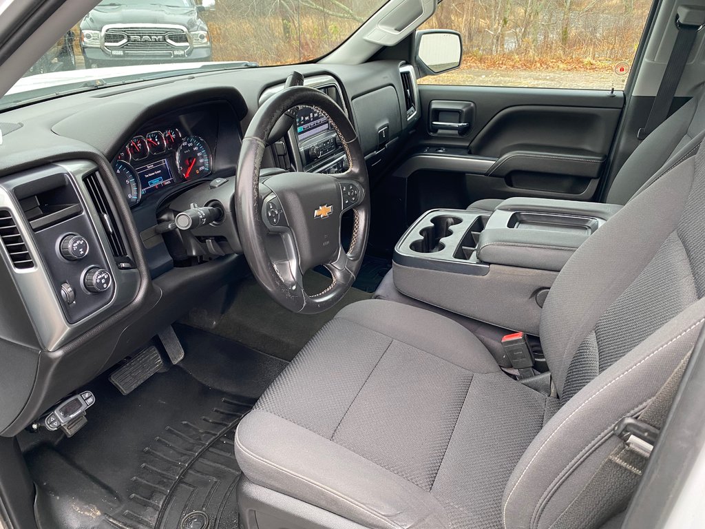 2018  Silverado 1500 LT | Cam | USB | XM | Bluetooth | Keyless | Cruise in Saint John, New Brunswick - 10 - w1024h768px