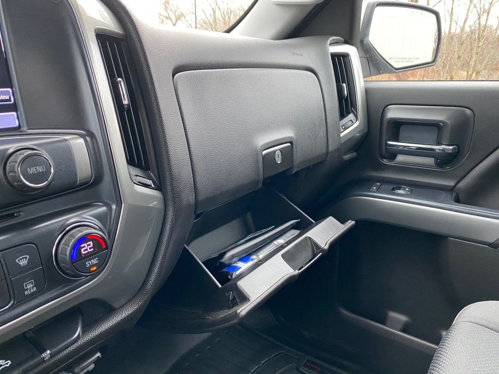 2018  Silverado 1500 LT | Cam | USB | XM | Bluetooth | Keyless | Cruise in Saint John, New Brunswick - 42 - w1024h768px