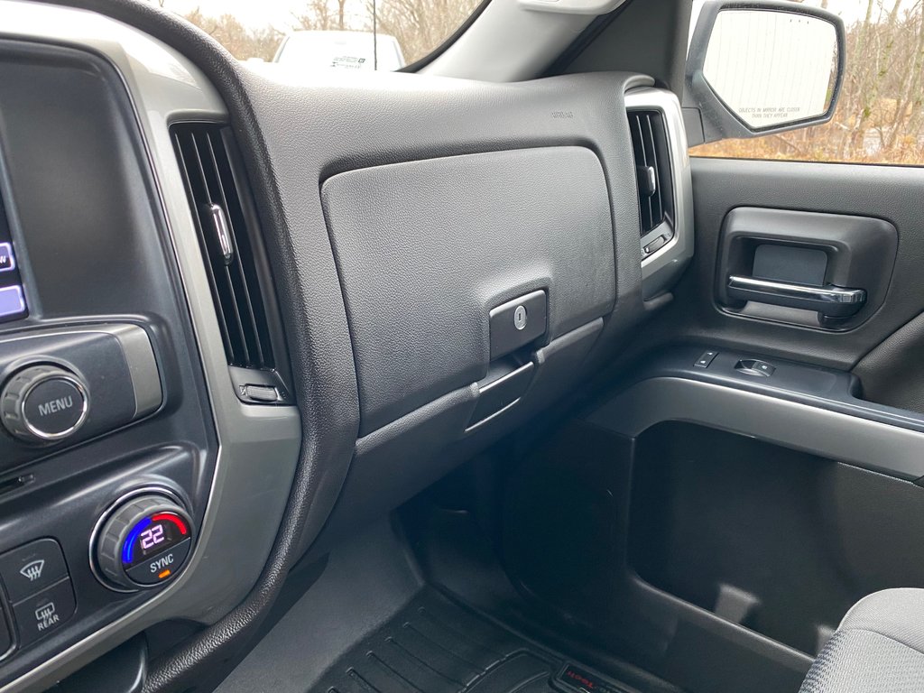 2018  Silverado 1500 LT | Cam | USB | XM | Bluetooth | Keyless | Cruise in Saint John, New Brunswick - 41 - w1024h768px