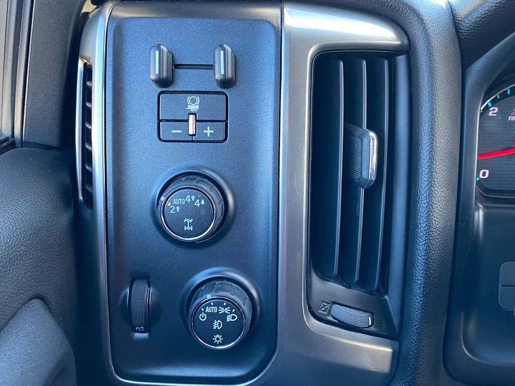 2018 Chevrolet Silverado 1500 in Antigonish, Nova Scotia - 13 - w1024h768px