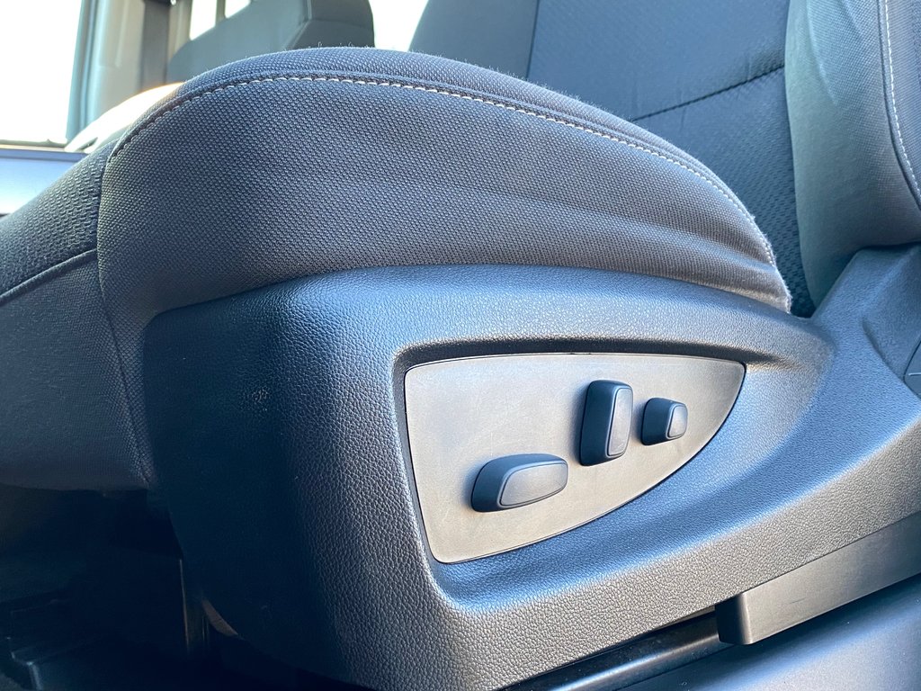 2018 Chevrolet Silverado 1500 in Antigonish, Nova Scotia - 11 - w1024h768px