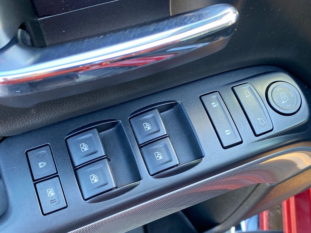 2018 Chevrolet Silverado 1500 in Antigonish, Nova Scotia - 12 - w1024h768px