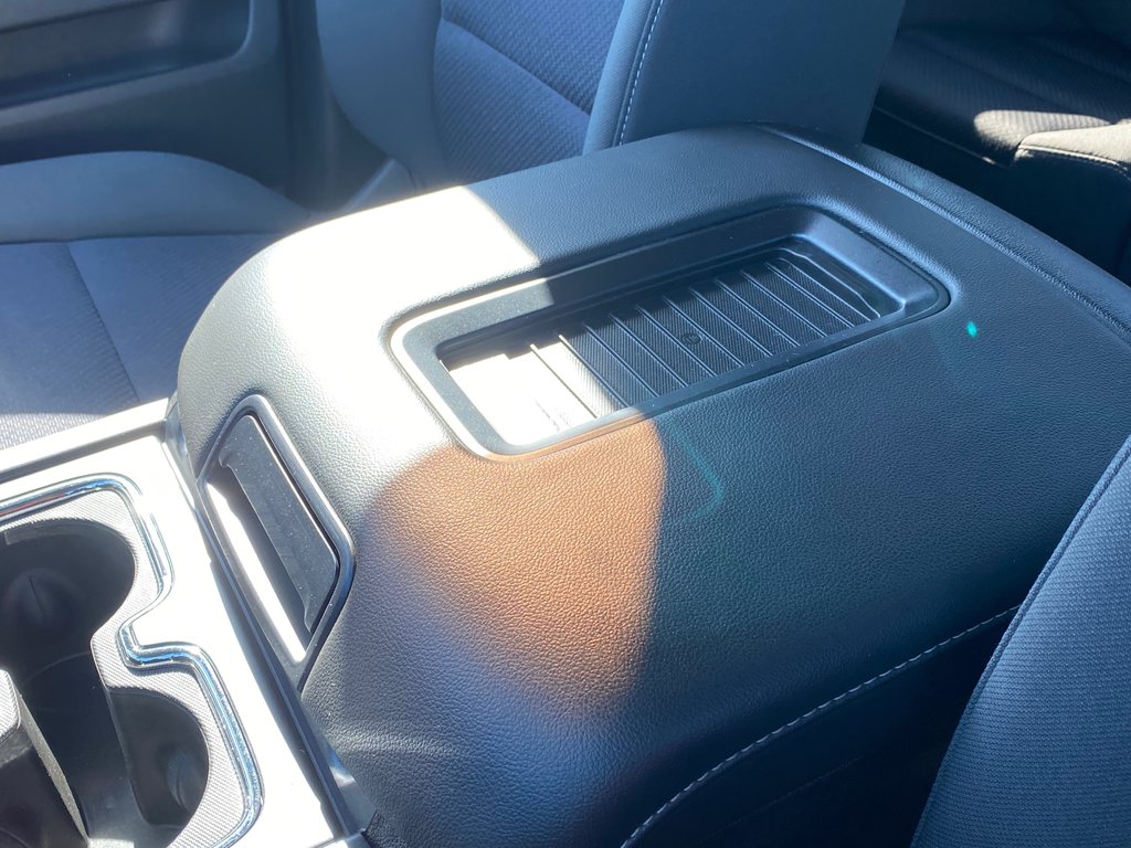 2018 Chevrolet Silverado 1500 in Antigonish, Nova Scotia - 25 - w1024h768px